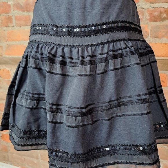 Guess Tiered Skirt Black Sequins Beads Velvet Detail Mini Size 26 - Picture 3 of 8